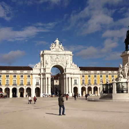 Bairrus Lisbon Apartments - Cathedral Exterior photo